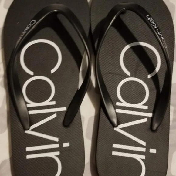 Calvin Klein Flops - Picture 1 of 3
